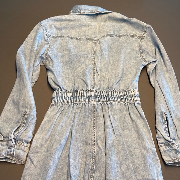 Bershka Bleached denim Jumpsuit with front zipper long sleeves - Picture 8 of 16